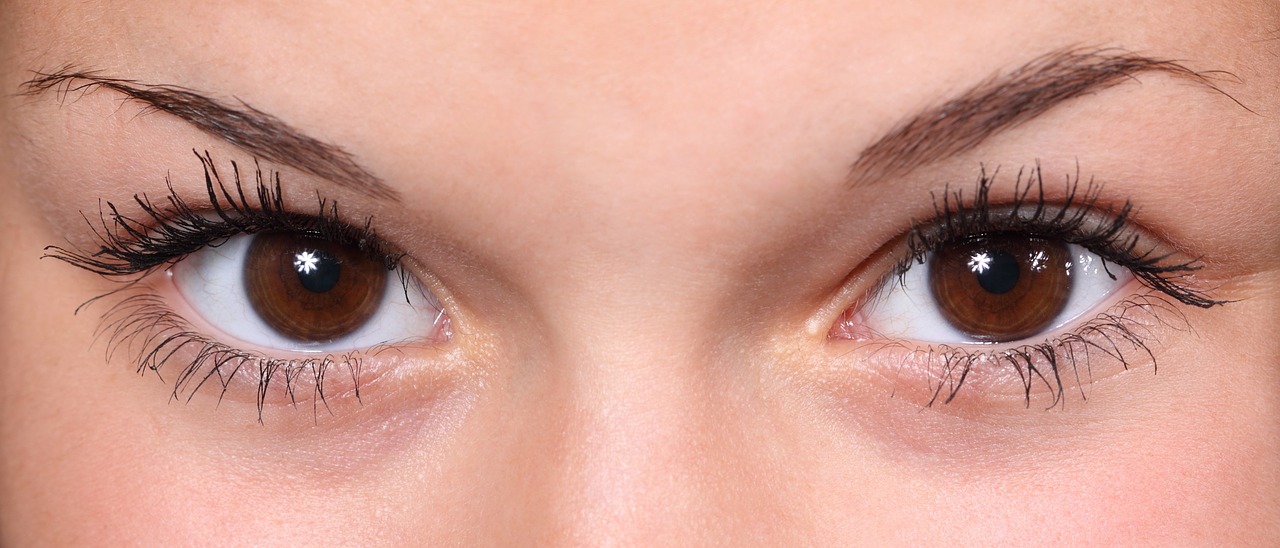 EyEnvy Eyelash Serum – What Can it Do For Your Eyelashes?